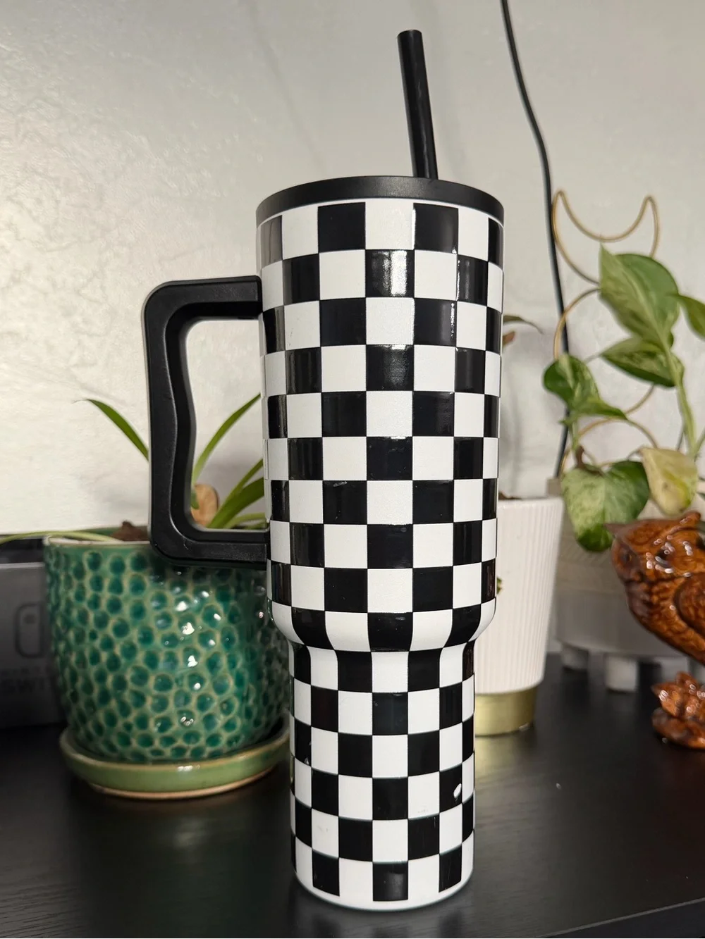 Simple Modern stylish black